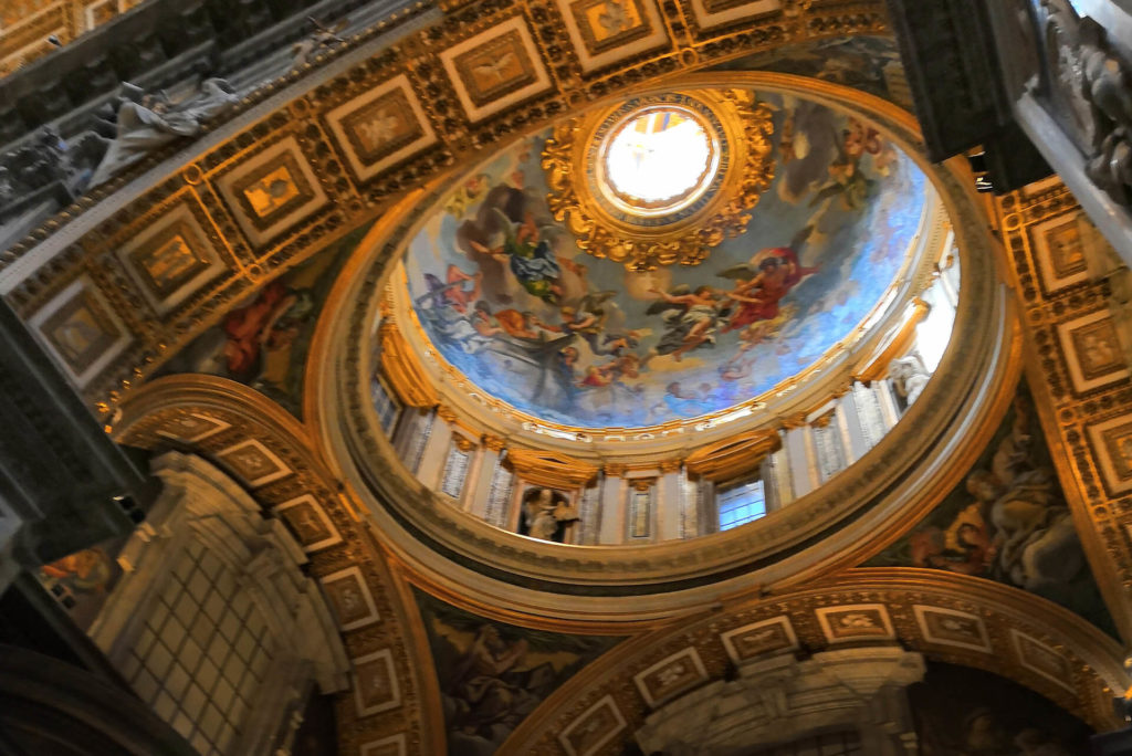 visite-de-la-basilique-st-pierre-avec-guide-civitatours